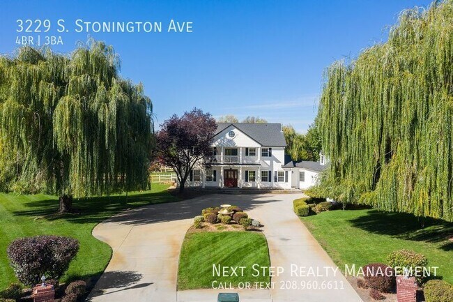 Foto del edificio - 4 Bed 2.5 Bath in Eagle