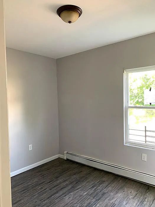 Foto principal - 244 S 19th St