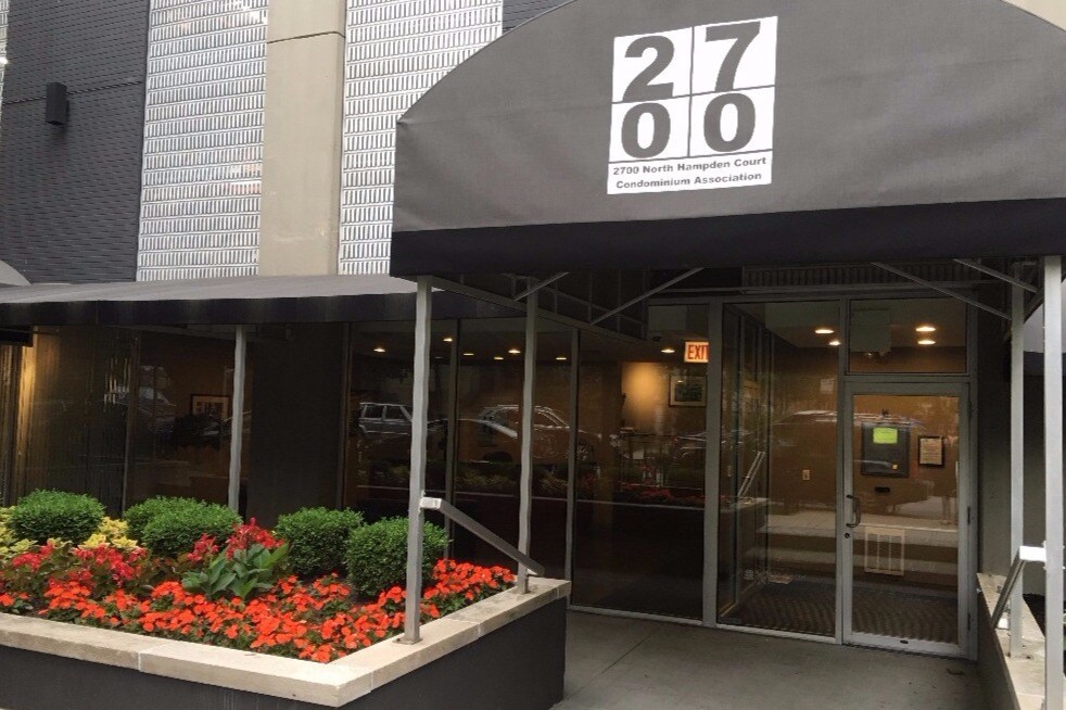 Building Entrance - 2700 N Hampden Ct