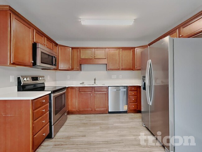 Foto del edificio - 1617 Faircrest Ln