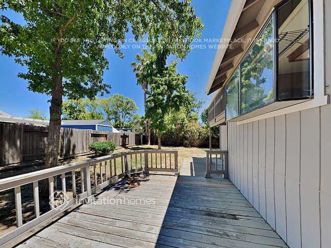 Building Photo - 5927 Moon Rock Way