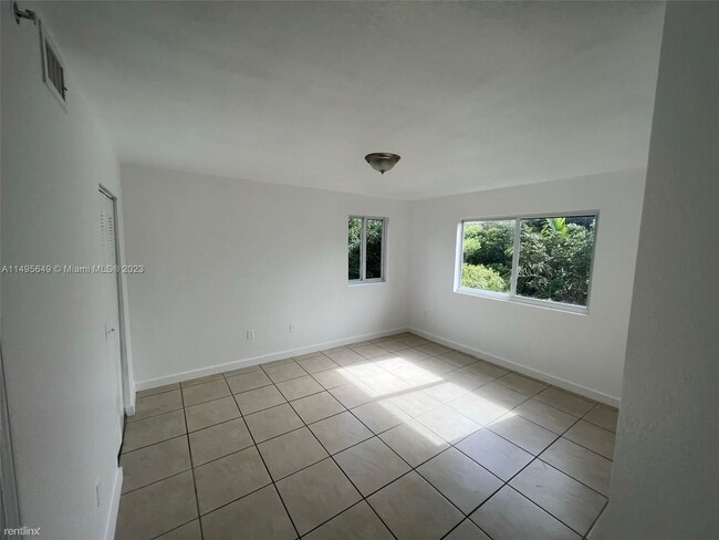 Building Photo - 3 br, 2 bath House - 15440 SW 284th St Uni...