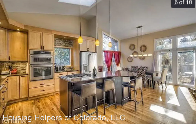 Foto del edificio - 5 br, 3 bath House - 1320 Oak Ct