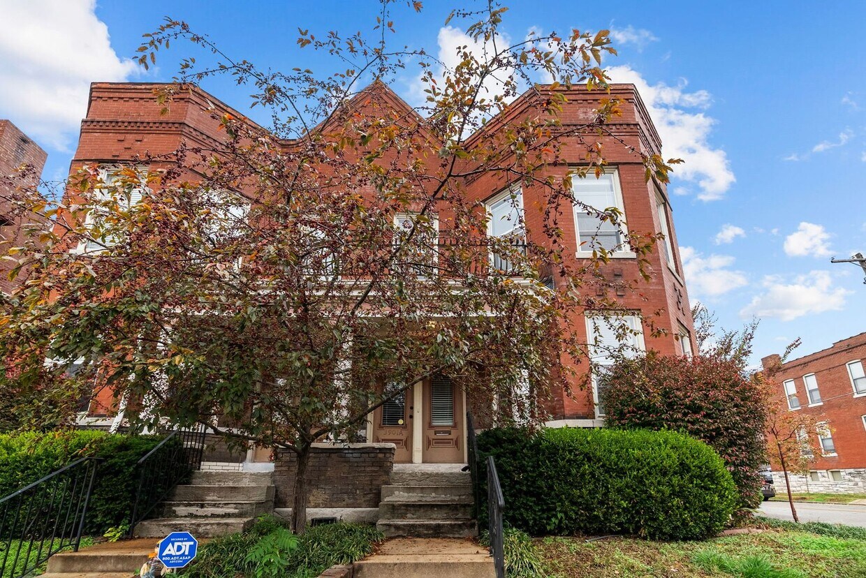 Modern Spacious 2 Bed and 1.5 Bath Cond... - Modern Spacious  2 Bed  and 1.5  Bath Cond...