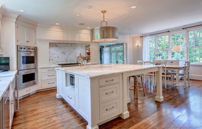 Foto del edificio - 31 Yowago Ave