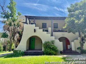 Foto principal - 810 W Craig Pl