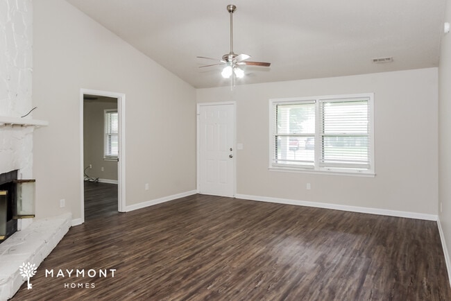Building Photo - 104 Cerrydowns Ct
