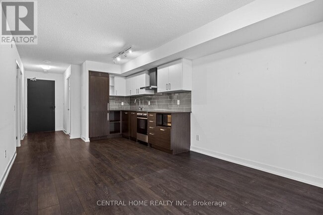 Building Photo - 125 Redpath Ave