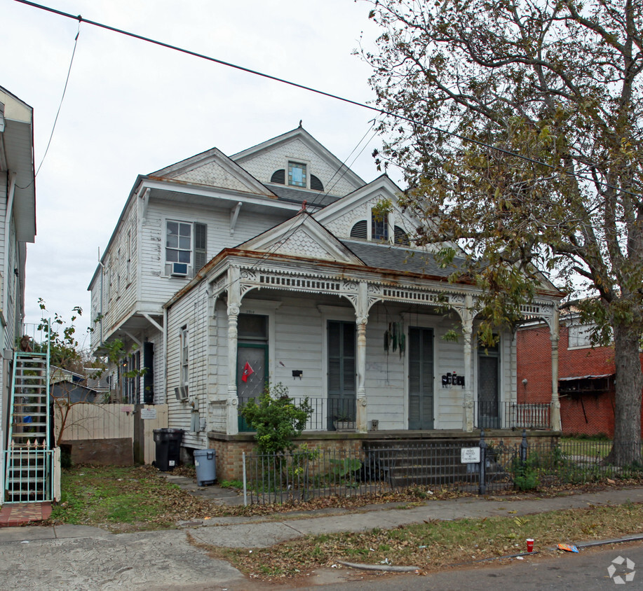 Building Photo - 3912-3914 St Claude Ave