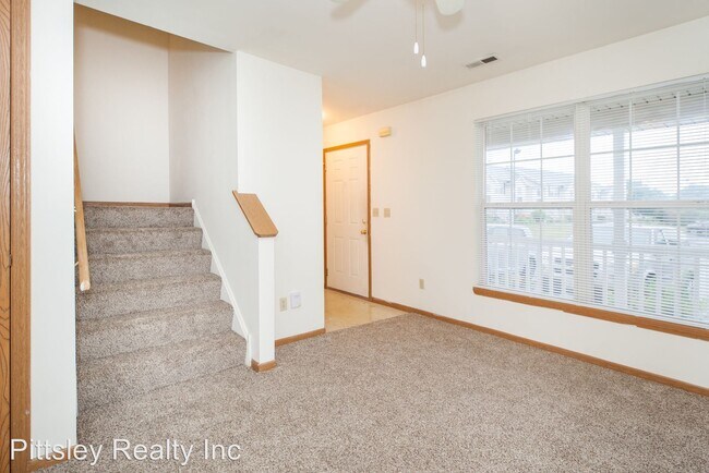 Foto del edificio - 2 br, 2 bath Apartment - 781 Fotis Drive
