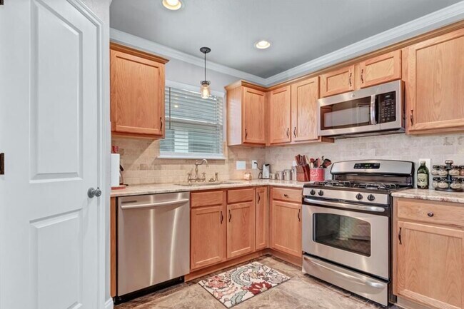Building Photo - 15116 Faircrest Dr