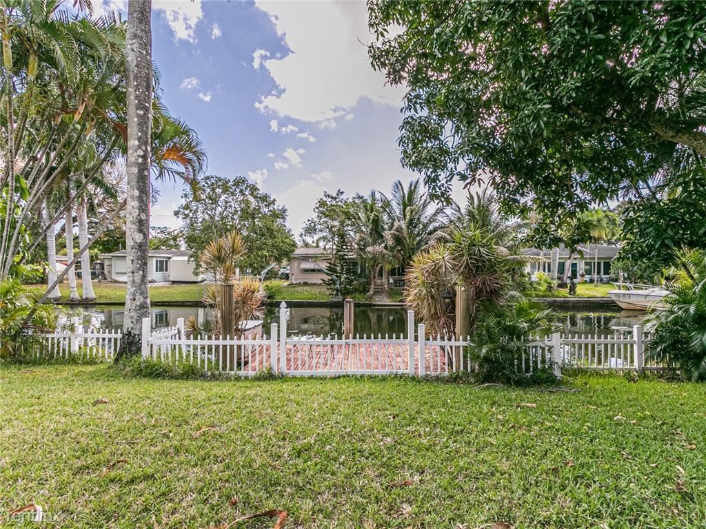 Foto del edificio - 3 br, 3 bath House - 4528 SW 28th Ter