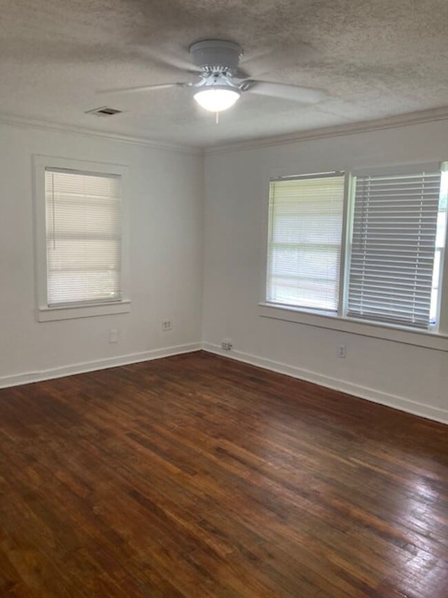 Building Photo - Gulfport 3 Bedroom