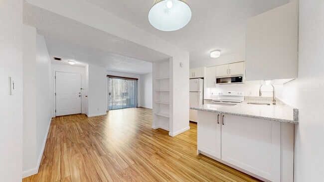 Photo - 5300 E Cherry Creek S Dr Apartment