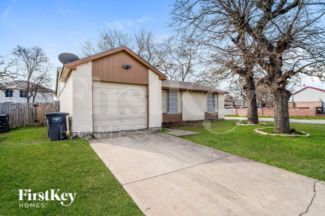 Foto del edificio - 7000 Wildbriar Ct E
