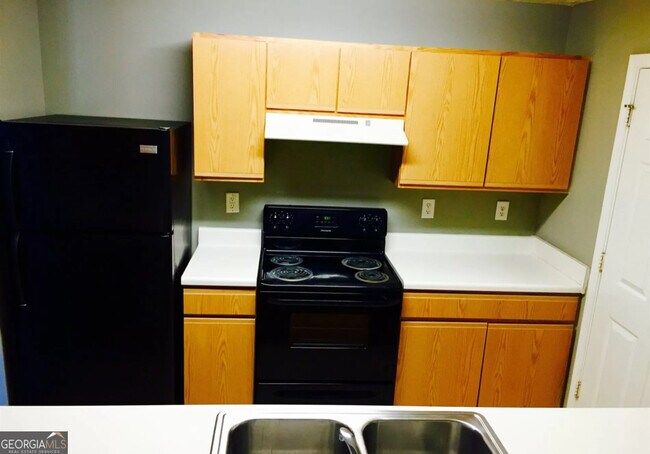 Building Photo - 5302 Fairington Ridge Cir