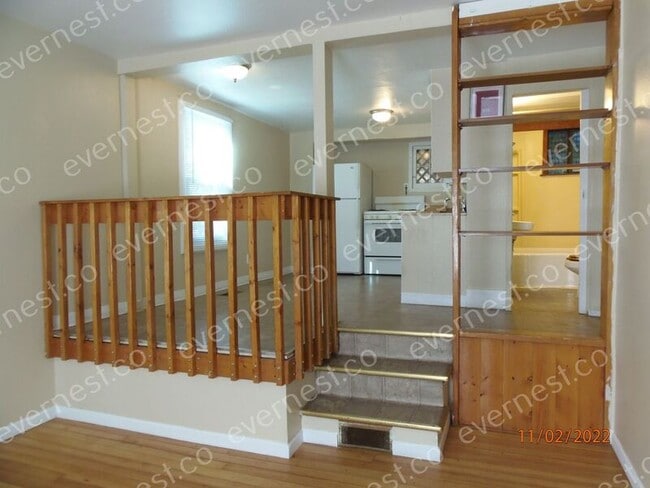 Building Photo - 505 Cañon Ave