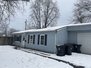 Building Photo - 2803 Marigold Ave