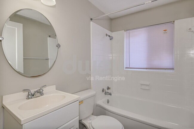 Foto del edificio - 1927 Central Ave