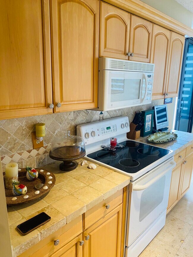 Foto del edificio - 3590 S Ocean Blvd