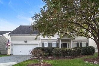 Building Photo - 225 Everett Park Dr