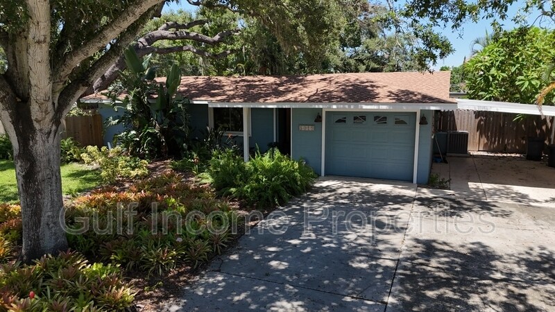 Foto principal - 5012 29th Ave W