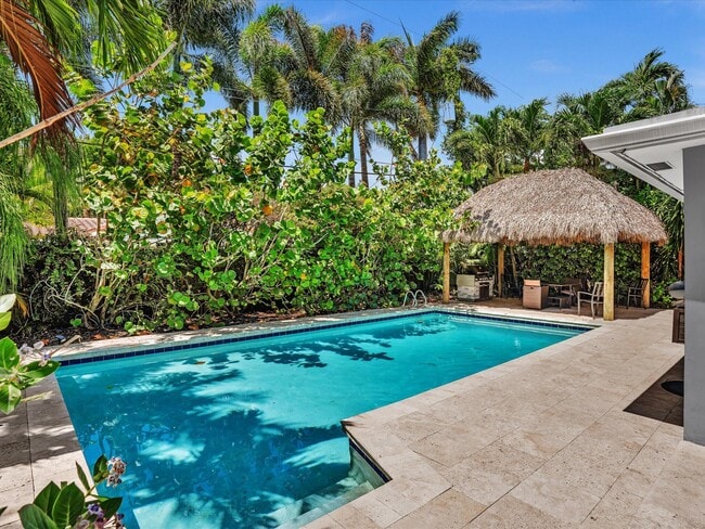 Building Photo - 1786 NE 21st St