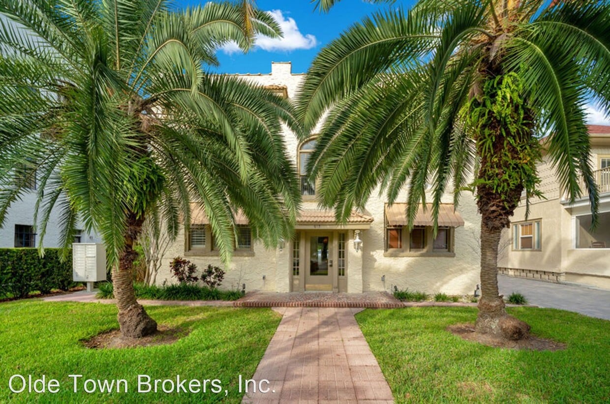 613 E Ridgewood St, Orlando, FL 32803