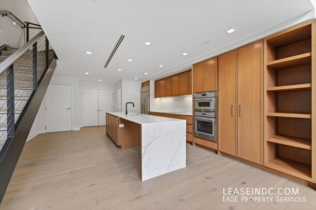 Foto del edificio - 1332 8th St NW