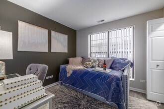 Bedroom - Clover Ridge East Apartments