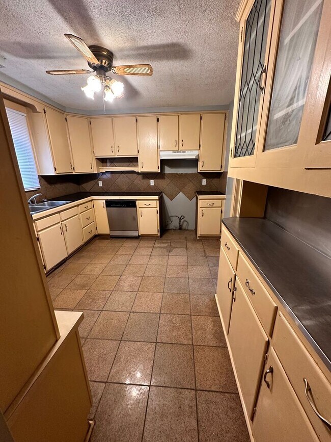 Foto del edificio - 2121 3rd Ave Council Bluffs IA 51501