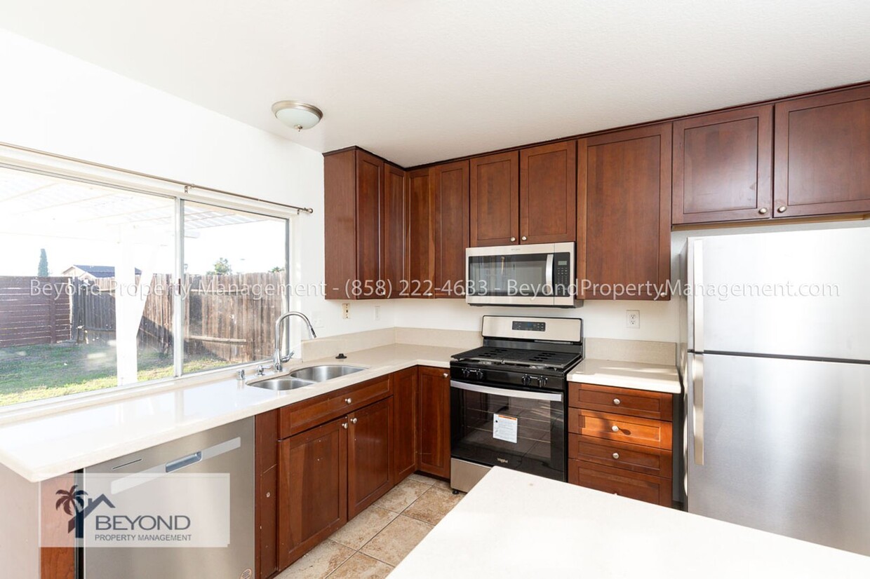 Primary Photo - ***RECENTLY UPGRADED***3BED 2 BATH***ATTAC...