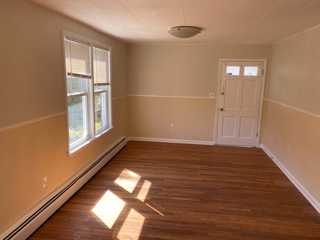 Photo - 2315 Green St SE Apartment