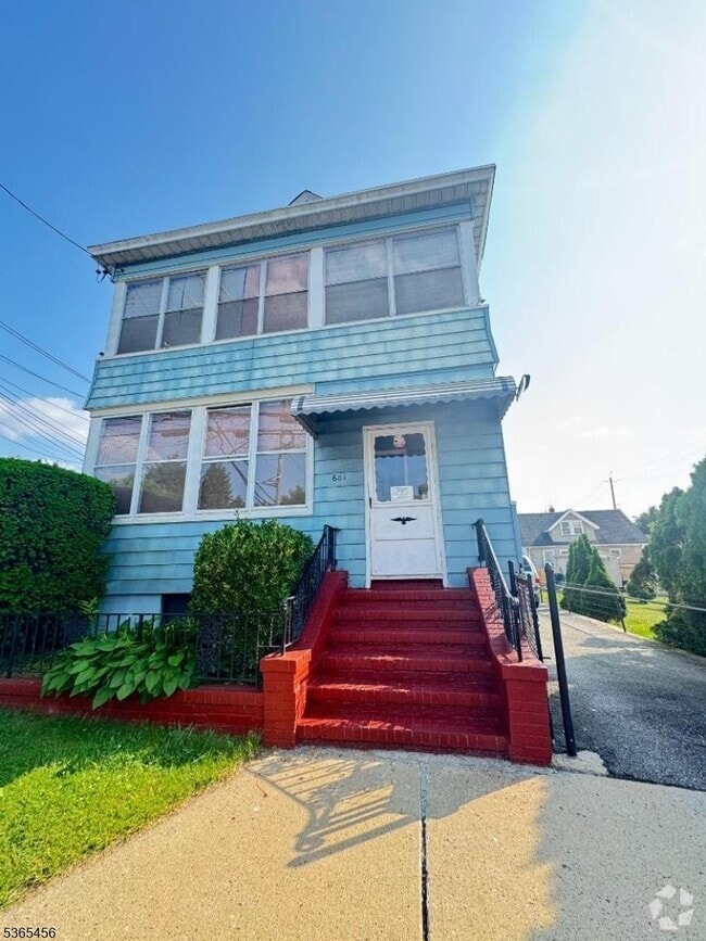 Building Photo - 601 Paulison Ave