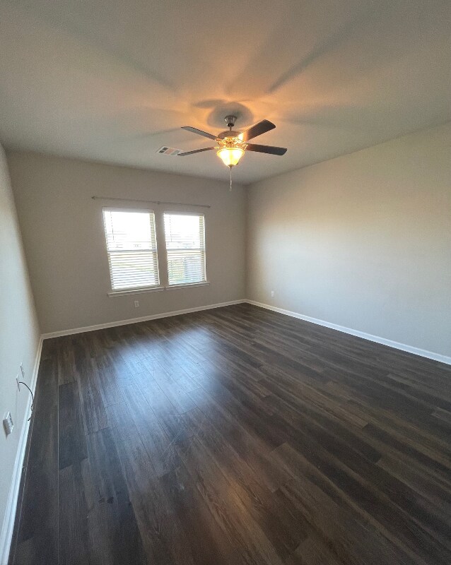 Building Photo - 13937 Malbec Ave