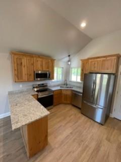 Foto del edificio - 2205 Creekview Dr