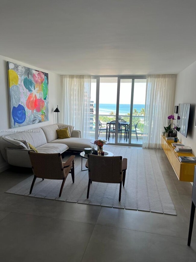 Building Photo - 5151 Collins Ave
