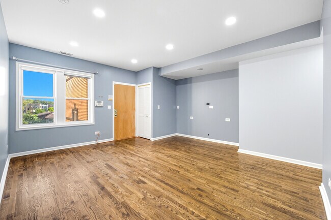 Foto del edificio - 6312 N Fairfield Ave