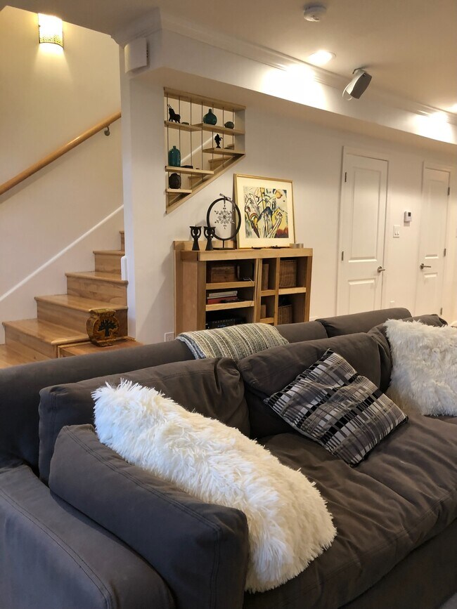 Foto del edificio - 1402 Carrollsburg Pl SW