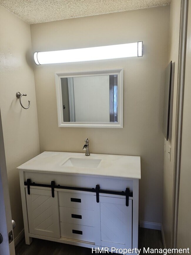 Foto del edificio - 2 Bed / 2 Bath Condo Near Claremont Village