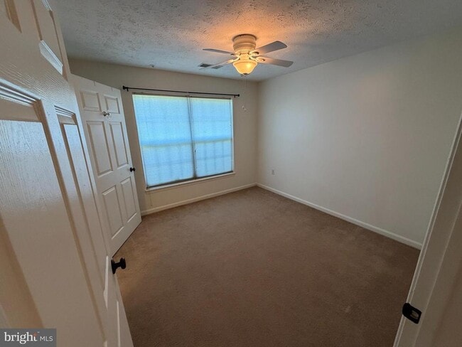 Building Photo - 651 Burtons Cove Way