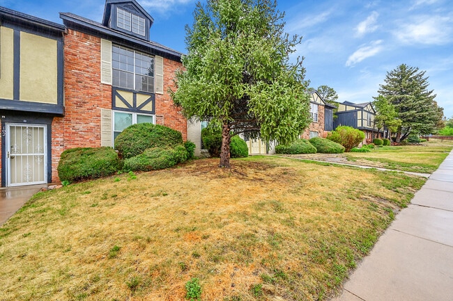 Photo - 2902 Airport Rd Townhome