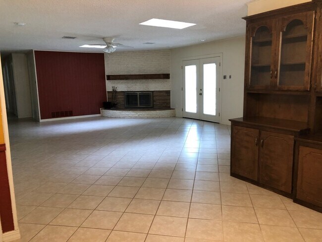 Foto del edificio - 6209 Glenhaven Dr