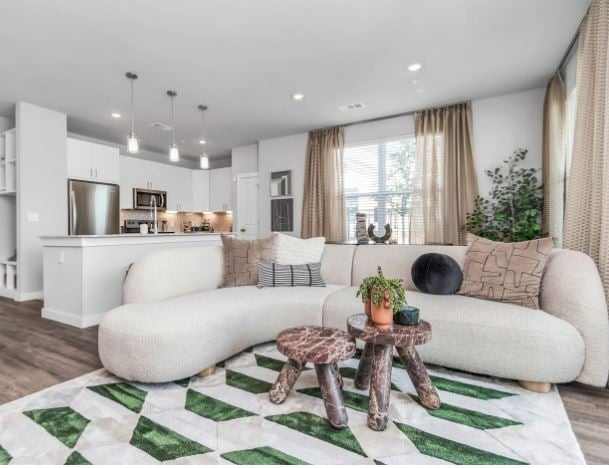 Foto del edificio - 275 Pine Terrace Dr