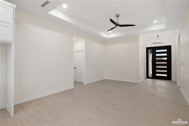 Building Photo - 20 La Laguna Rd