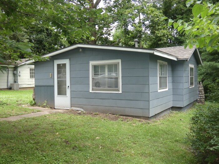 Primary Photo - 5400 NW Venetian Dr