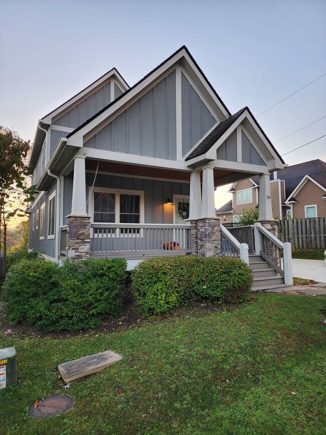 Building Photo - Arden Rental!