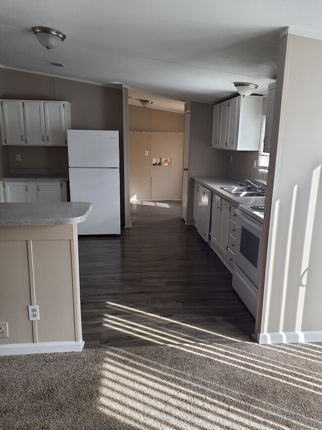 Foto del edificio - 9211 Gleneagle Dr