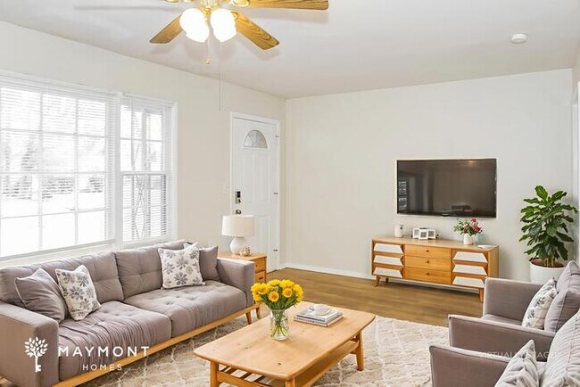 Foto del edificio - 2204 Euclid Rd NW