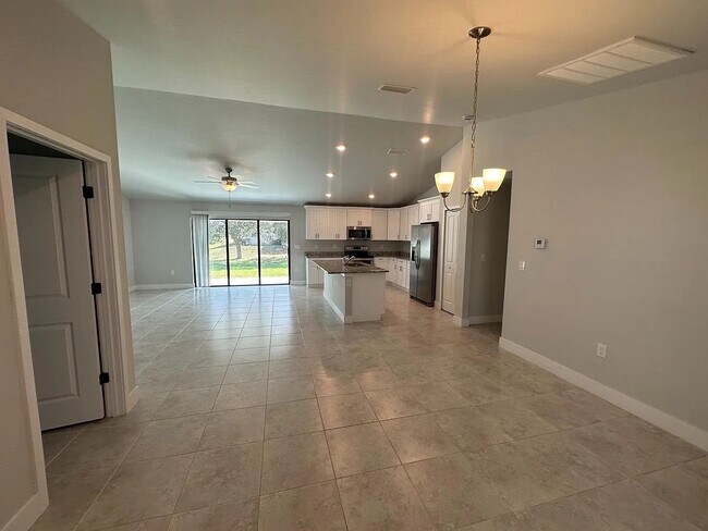 Foto del edificio - 2717 28th St SW